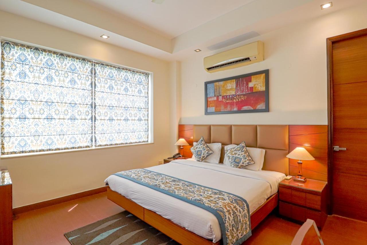 Ahuja Residency Noida Apartment Bagian luar foto